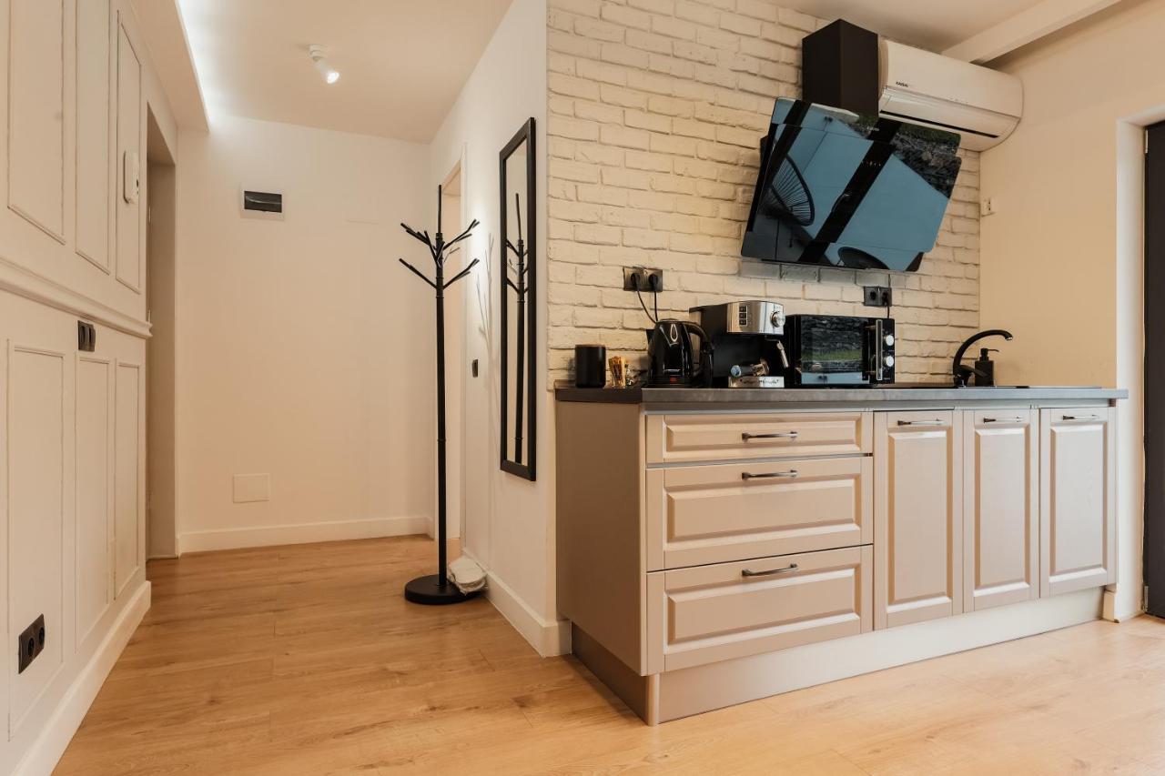 Aparthotel Nest Inn Meteor Cluj-Napoca Ngoại thất bức ảnh