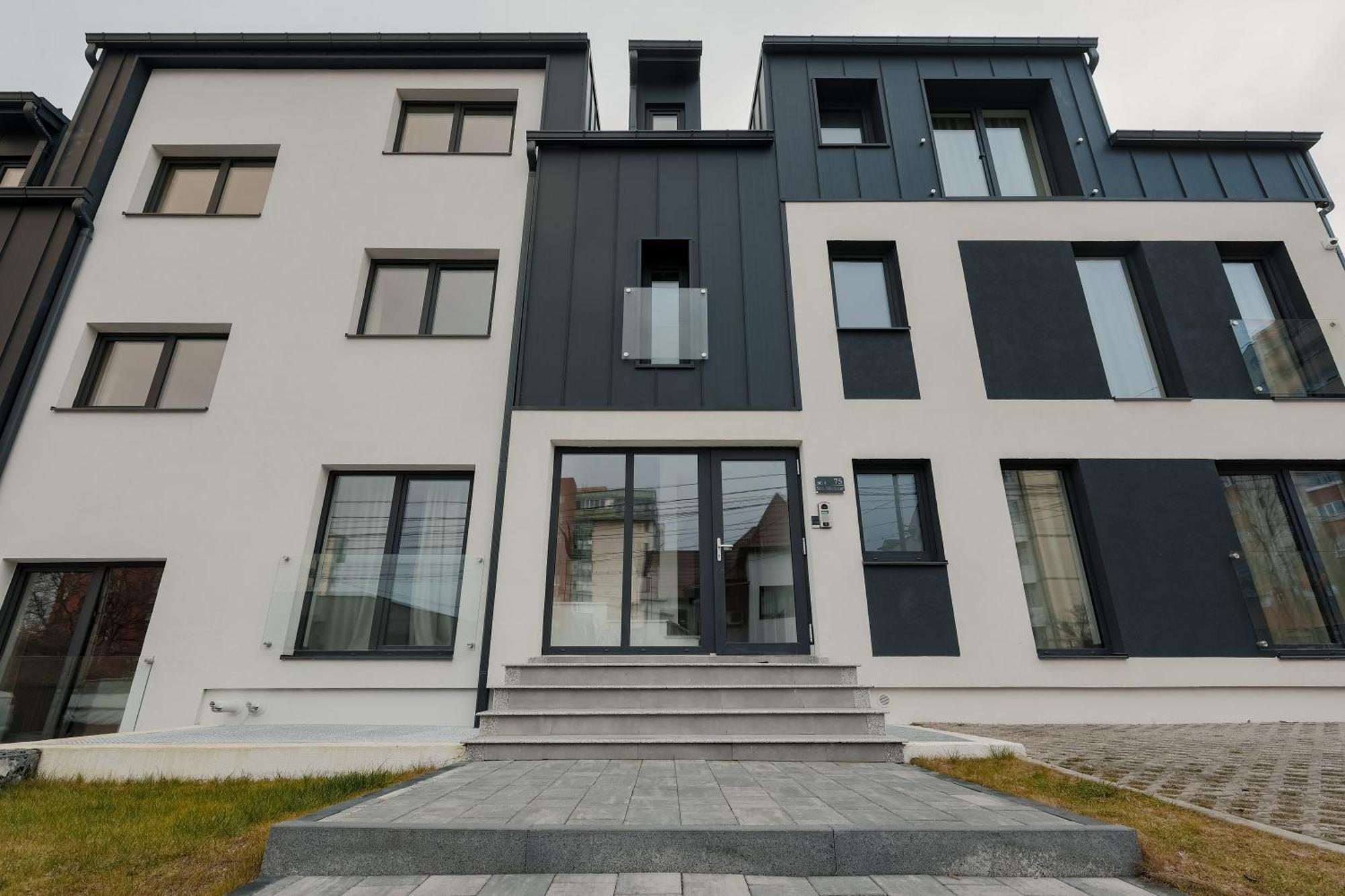 Aparthotel Nest Inn Meteor Cluj-Napoca Ngoại thất bức ảnh